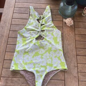 Acacia neon magnolia